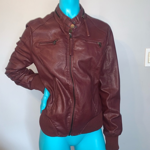 Meet your Posher, Natasha - Picture 4 of 4